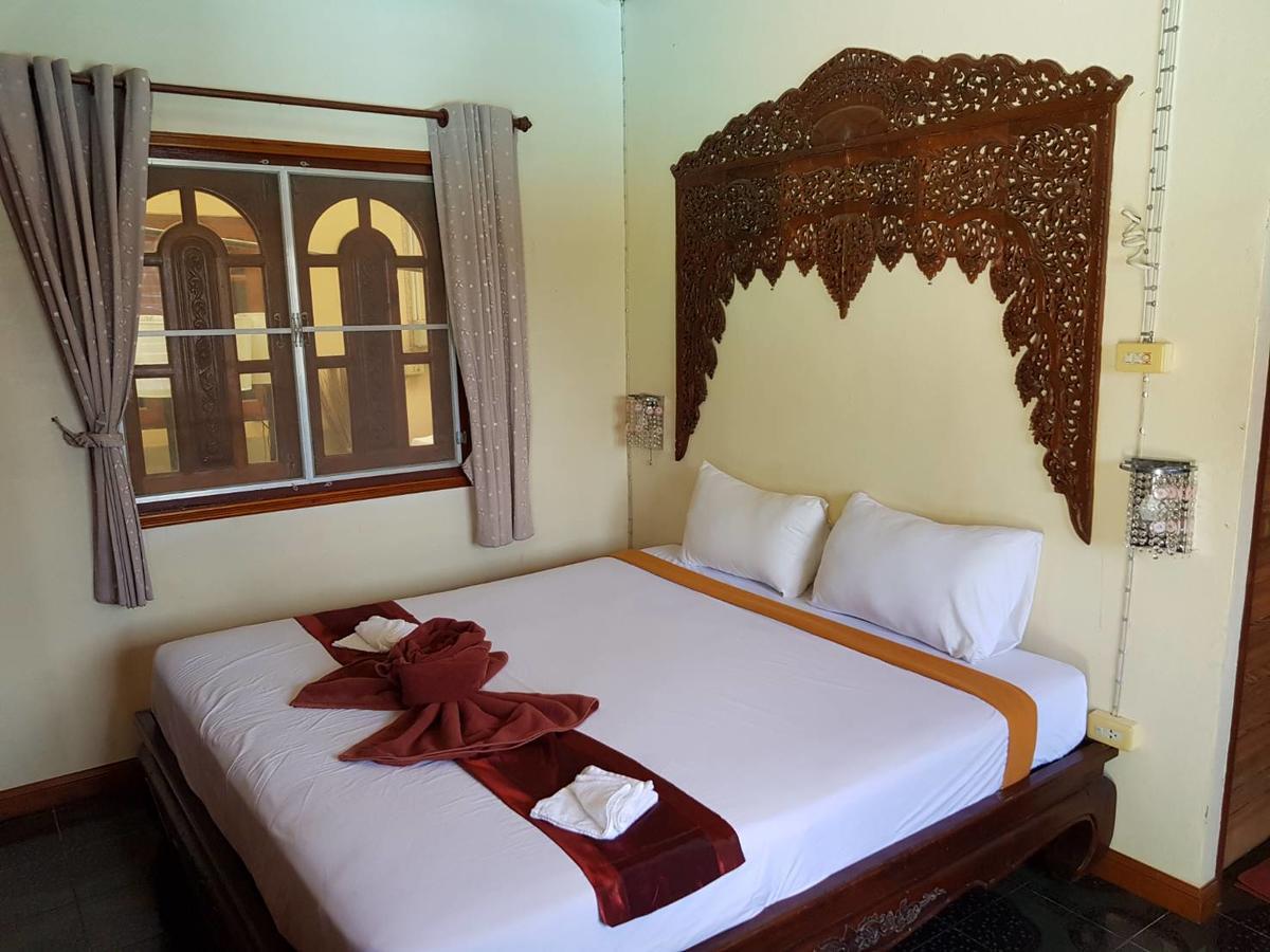 Noble Night Guesthouse Kanchanaburi Exterior foto